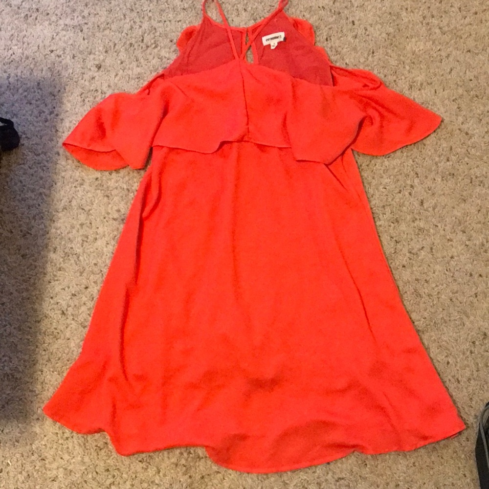 EEsome off the shoulder dress size S